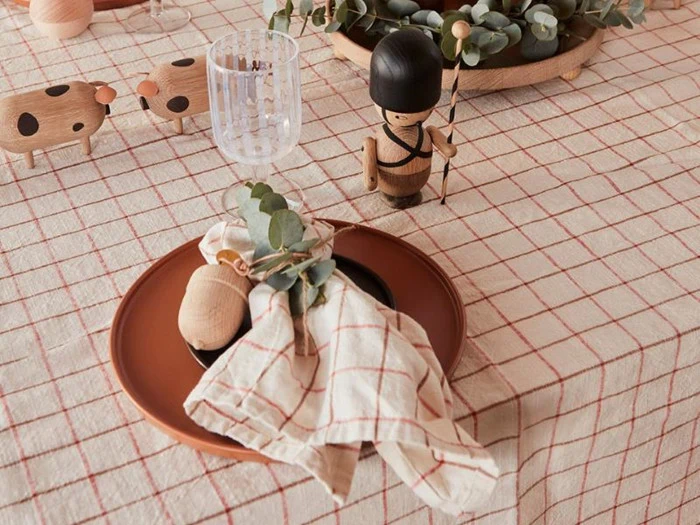 OYOY, Grid dug, Offwhite/red, bomuld, H260 x W140 cm