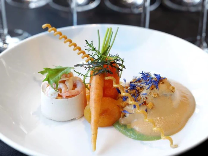 En aften på Det Glade Vanvid Aalborg for 2 personer (Fredag, Lørdag)