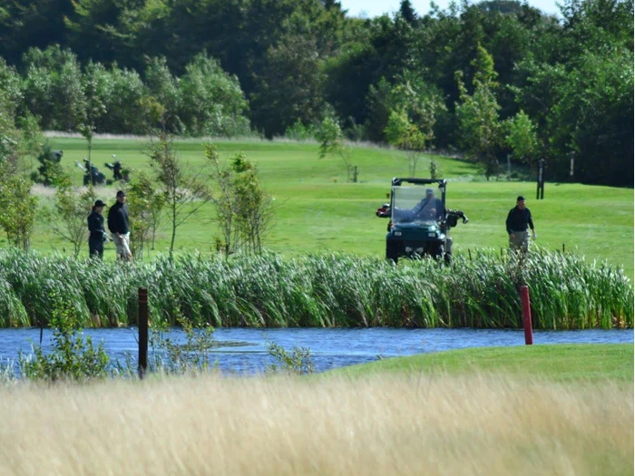 2 greenfees-billetter til Dronninglund Golfklub
