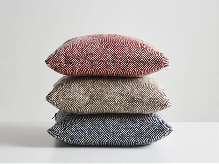 2 stk. Diamond puder i rød fra Woud - 43x43