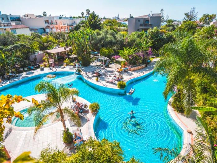 Fantastisk ferie for 2 på Dionyssos på Kreta med Bravo Tours