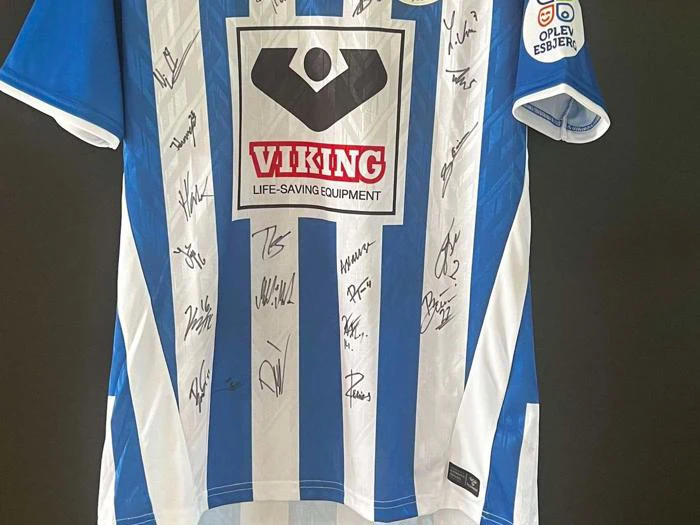 Esbjerg FB 2024/2025 trøje med autografer