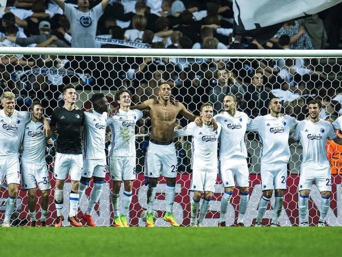 2 VIP billetter til FCK - FC Nordsjælland den 3. december 2017 (spisning og fri bar inkluderet)