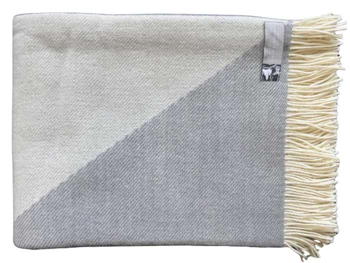 Silkeborg Uldspinderi, FOCUS STYLE 1095, Plaid, Grå, 100% Scandinavian wool, B:130 X L:190cm