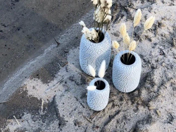 3 stk. håndlavet stentøjs Gemma vaser fra AYTM - Lysegrå 