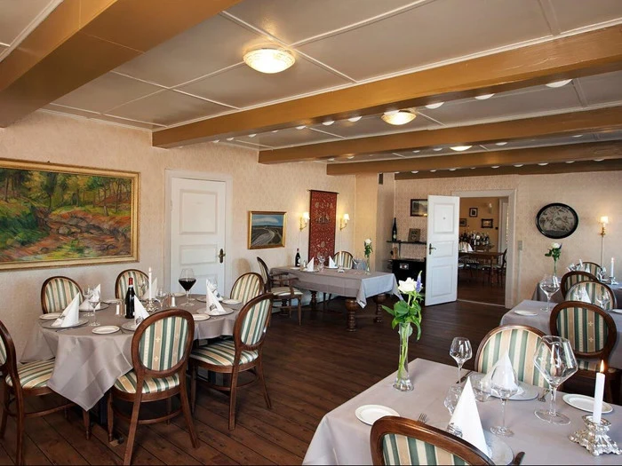 Romantikophold hos Gram Slotskro nær ved Gram Sø