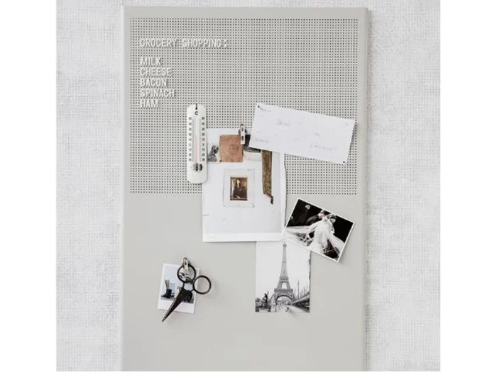 Grid opslagstavle fra Monograph - Grå