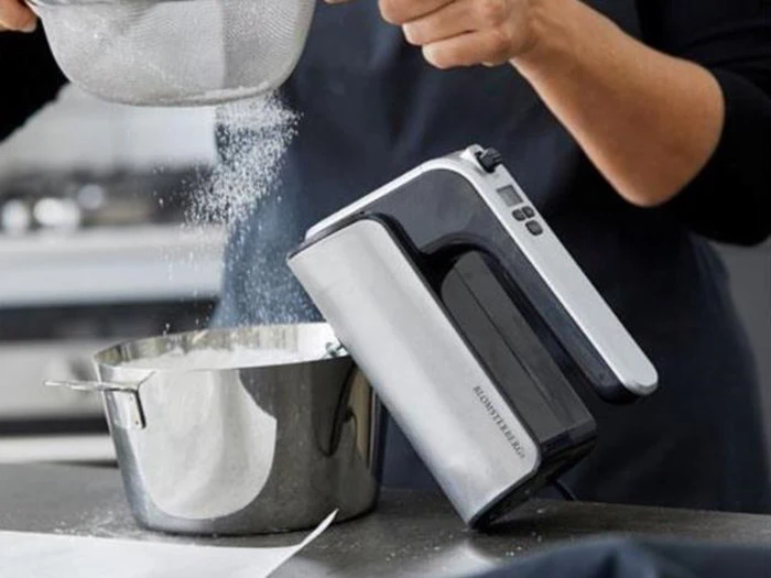 Blomsterberg, Håndmixer med piskeris & dejkroge