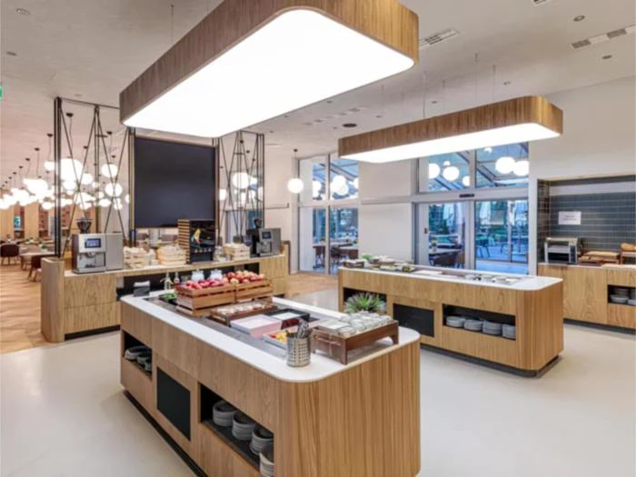 Miniferie i den tjekkiske hovedstad i højsæson - Holiday Inn Prague by IHG