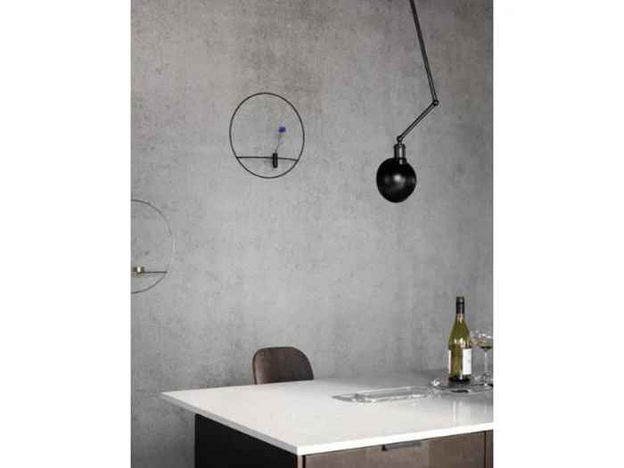 Hudson lofts-/væglampe fra Menu - bronzed brass