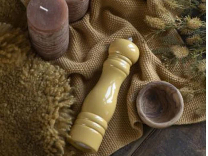 Ib Laursen, Lammeskind, mustard - 65x95