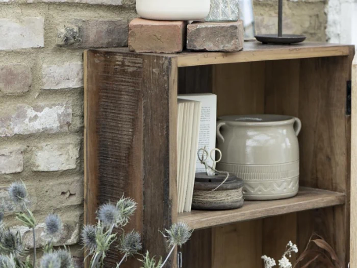 Ib Laursen, UNIKA, Vægskab m/3 hylder og glaslåge, Brun, Træ, H:90 x B:50 x D:25 cm