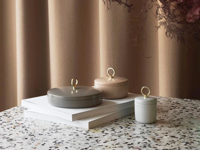 Normann Copenhagen, Ring Box Large, Opbevaringsboks, Taupe, Stål, Dia:15,5 x H:7 cm