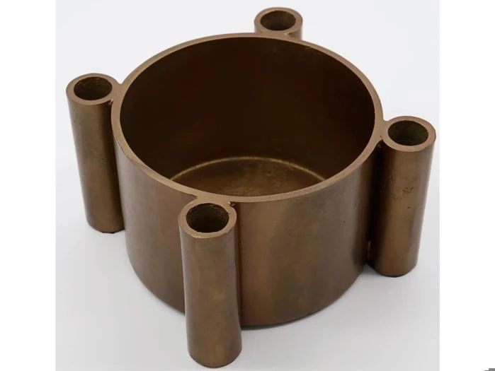 House Doctor, Four, Lysestage, Antik Messing, Aluminium, H:10 x Dia:15 cm