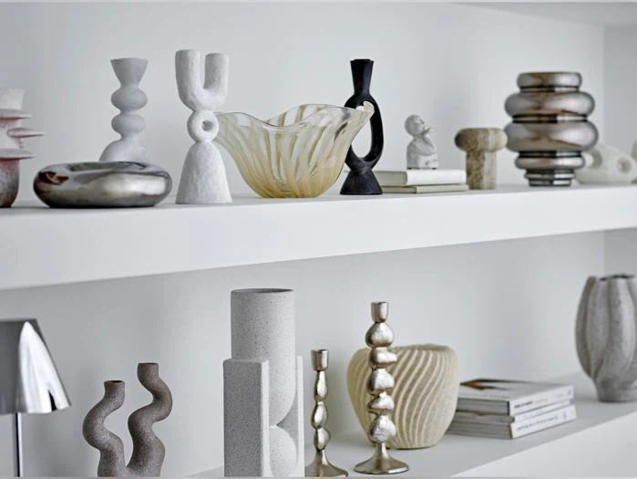 Bloomingville, Bijan, Lysestage, Sort, Polyresin, L:11 x H:23,5 x B:7,5 cm