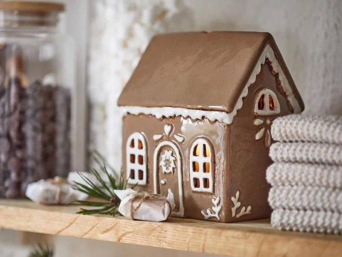Ib Laursen, Stillenat, Gingerbread, Lyshus, Brun, Stentøj, H:14 x B:8 x L:11,5 cm