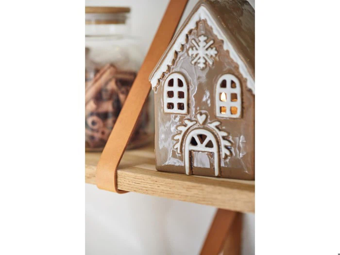 Ib Laursen, Stillenat, Gingerbread, Lyshus, Brun, Stentøj, B:8,3 x H:15,5 x L:10 cm