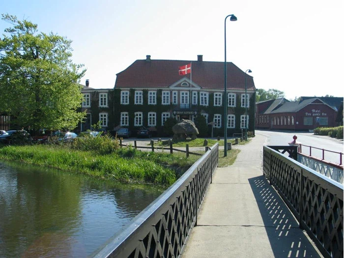 Overnatning for 2 på Gram Slotskro