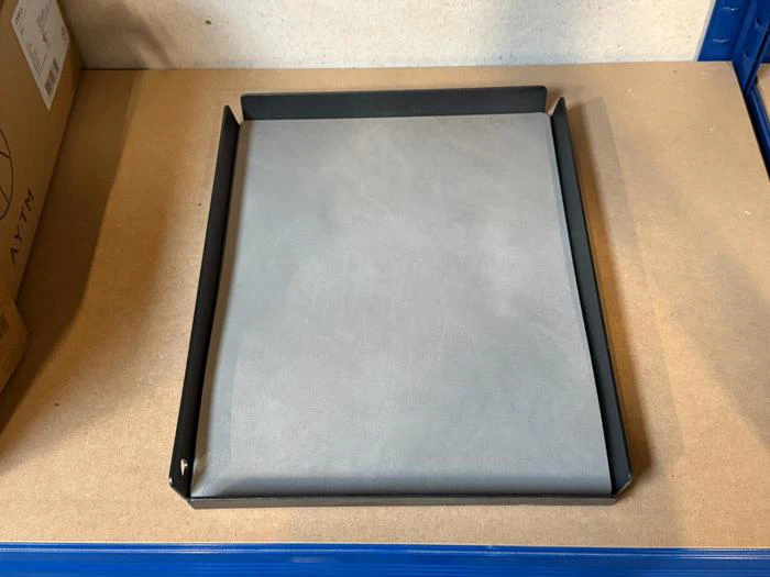 LIND DNA, Square, Bakke, Antracit, Light Grey, aluminium, Læder, B:28 x L:36 x H:2,8 cm
