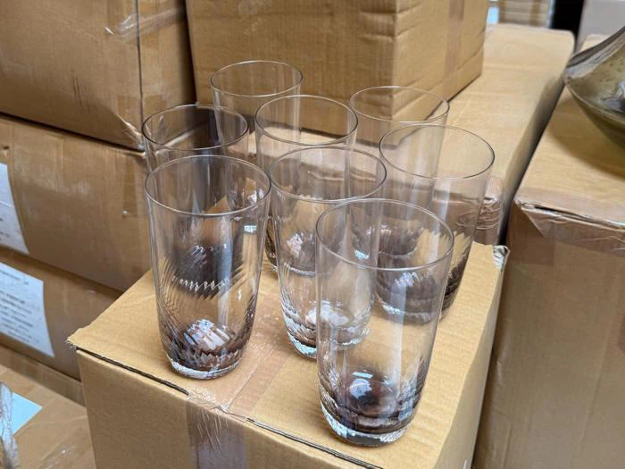 8 stk. GARO høje drikkeglas i brun glas fra Nordal