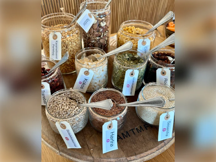 Miniferie for 2 på Strandlyst Hotel - badehotelstemning og 3-retters gastronomi på Ballen Badehotel