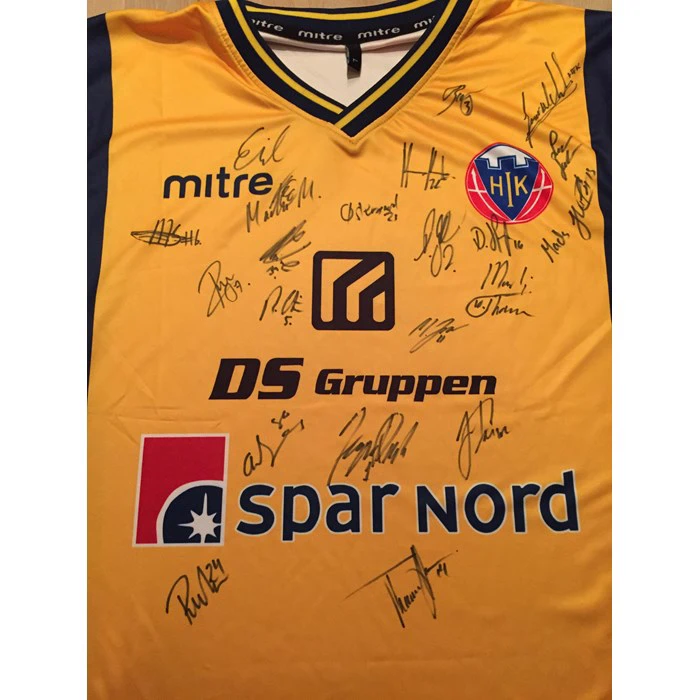 Hobro IK spillertrøje signeret af hele truppen
