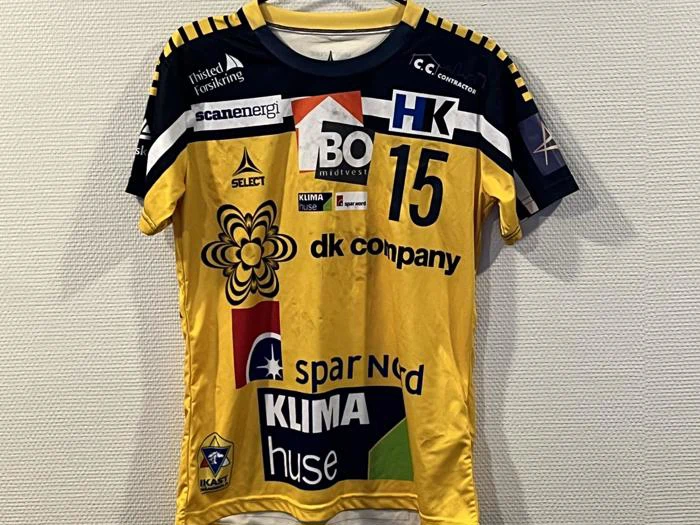 #15 Emma Friis Matchworn Champions League-trøje sæson 23/24 - HJEMMEBANE