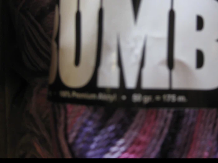 40 Nøgler flerfarvet Premium Akrylgarn  + 4 dele tilbehør