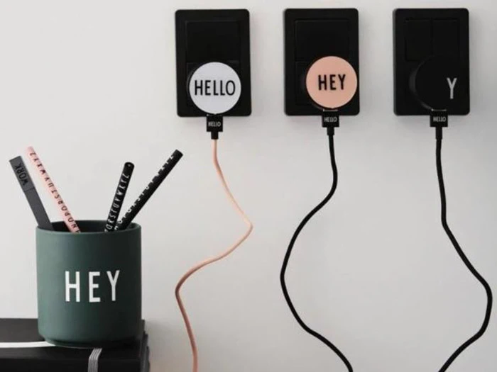 Design Letters, opladerstik, hvid