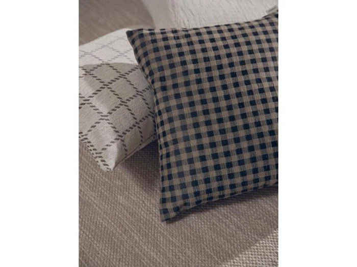 Compliments, Gingham pude, sand, 50x50