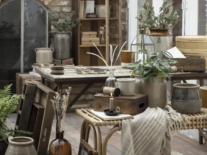 Ib Laursen, Rattan bænk