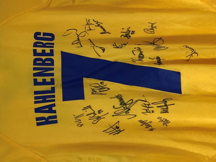 Replica-trøje fra 2005 med Kahlenberg på ryggen + autografer (L)
