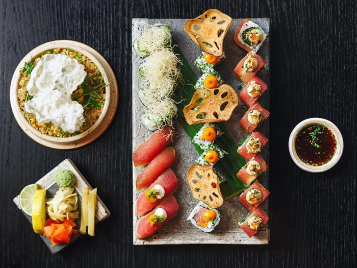 2x Douglas menu for 4 personer på Karma Sushi i Trianglen, København