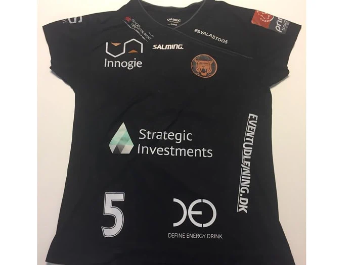 Louise Svalastog Spellerberg spillertrøje med autograf fra København Håndbold