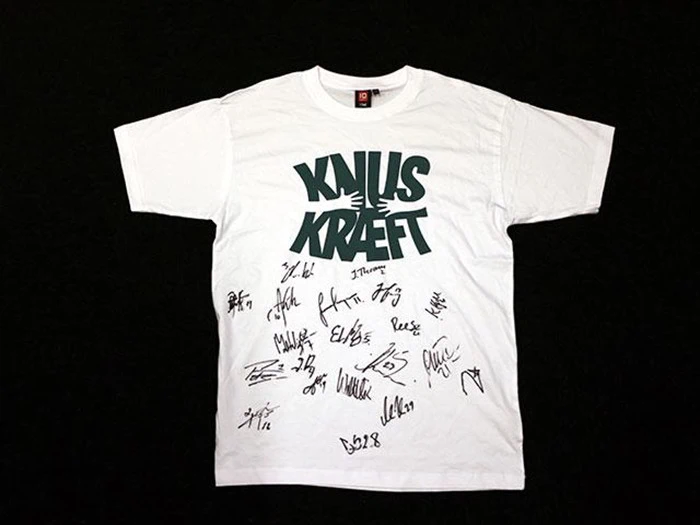 Signeret KNUS KRÆFT t-shirt