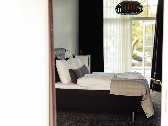 Miniferie for 2 på Strandlyst Hotel - badehotelstemning og 3-retters gastronomi på Ballen Badehotel