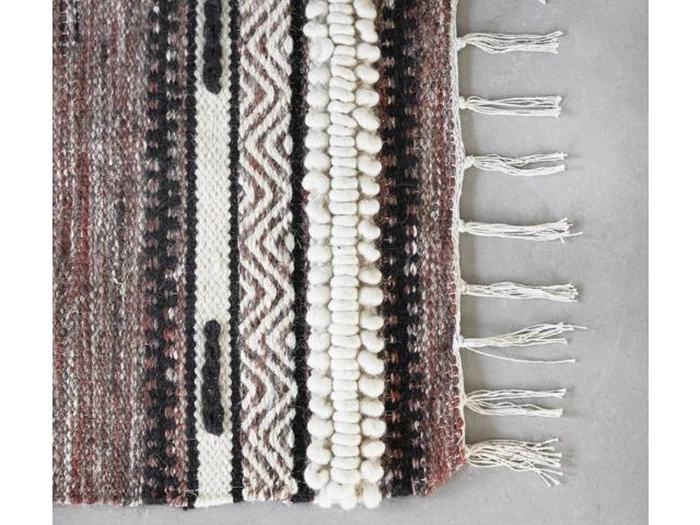 House Doctor, Tribe Gulvtæppe, rød og brun, 200x140cm