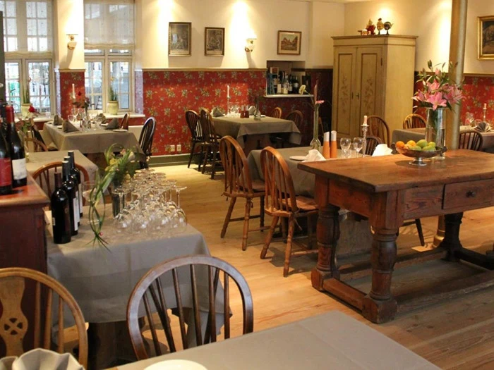 Ophold på Højslev Kro - Gourmetmad & Spa på værelset