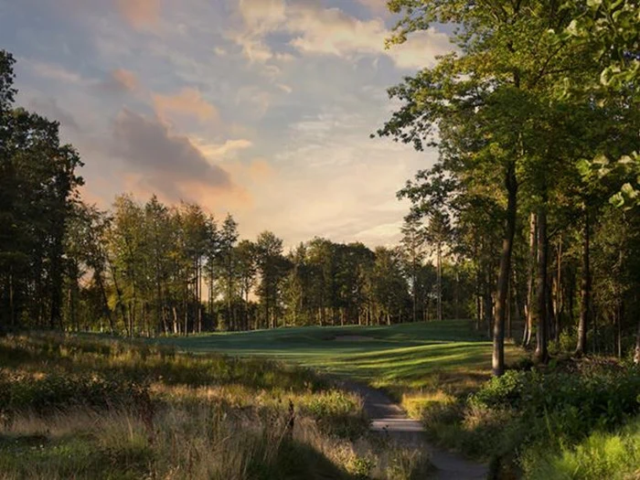 Golfophold med en overnatning til Langesø slot for op til 8 personer i naturskønne omgivelser