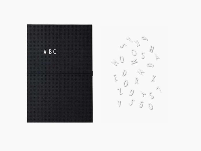 Letter board i A3 og store bogstaver fra Design Letters