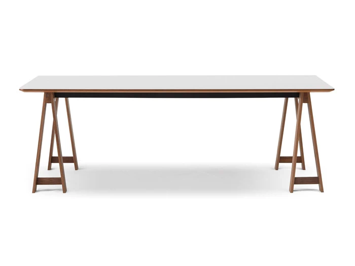 LOFT-101 dansk designet valnødde spisebord fra PBJ Designhouse