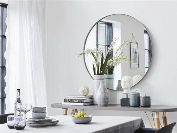 Lynn konsolbord fra Lene Bjerre - mørkegrå/lys guld