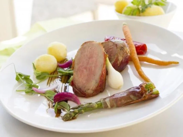 Ophold på Højslev Kro - Gourmetmad & Spa på værelset