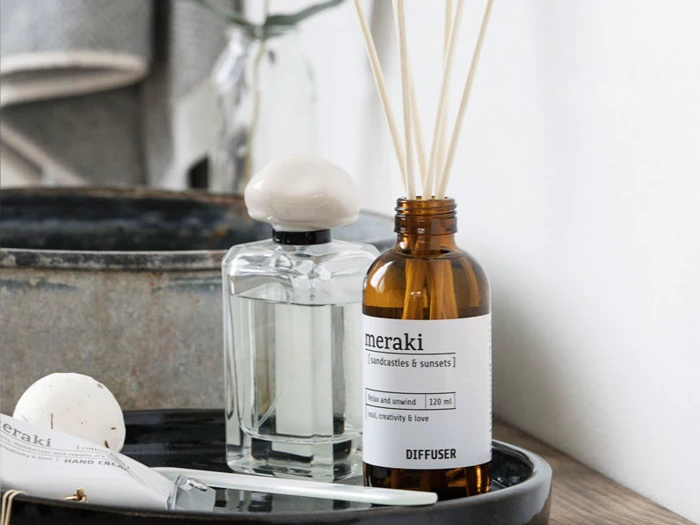 Instant tan mousse, Face mist, Micellar, Makeupfjerner & duftdiffuser fra Meraki
