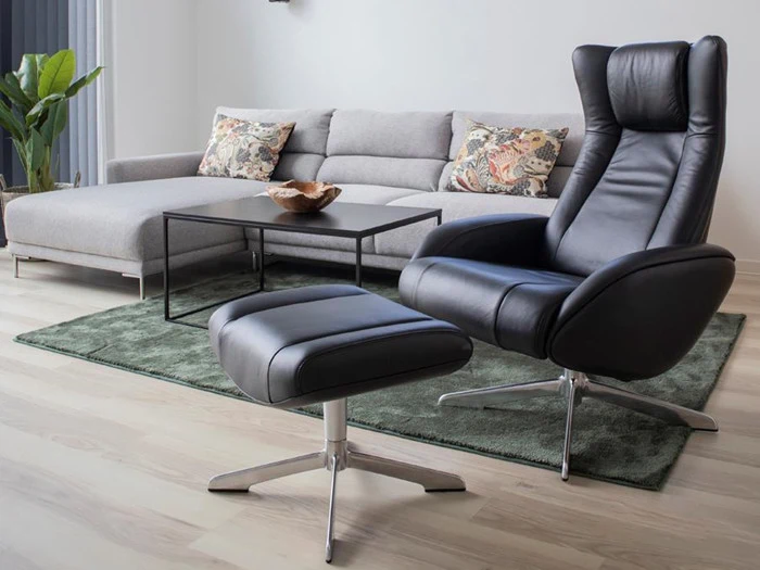 Ray lænestol m. fodskammel i læder - Sort