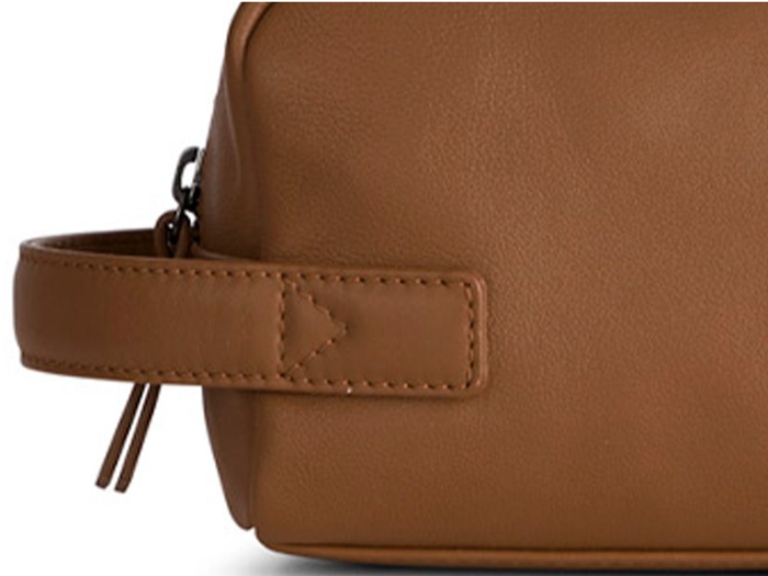 Ryder toilettaske i brun læder fra Markberg