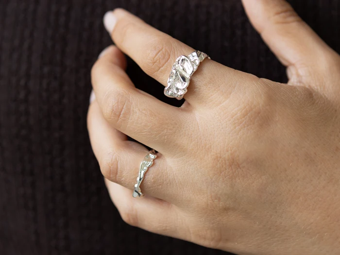 GRUNDLED, Noelle, Ring, Sølvbelagt, Sterling sølvbelagt messing, Justerbar