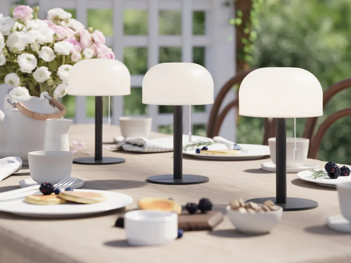 Nordic Flame, Bordlampe, Trådløs LED, Inkl. fjernbetjening, Sort, H:26 cm
