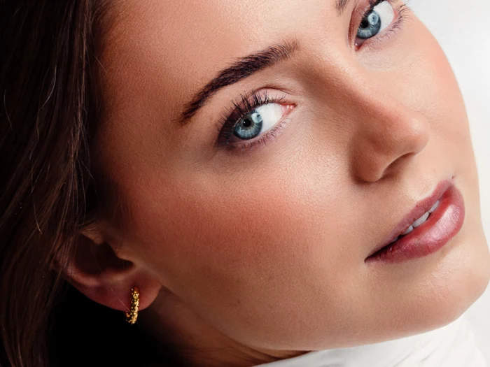 GRUNDLED, Nova, Øreringe, Forgyldt, 18 karat forgyldt messing, L:14 x B:7 mm