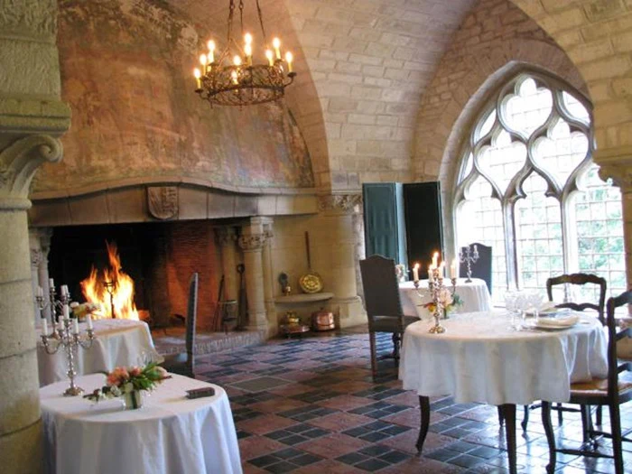 Slotsophold for 2 personer i slotssuite på Hattonchâtel Château i Frankrig 